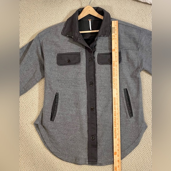 FREE PEOPLE fleece Oversize Rugby Button Fleece distressed Elbow Patches Pockets - Picture 7 of 12